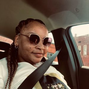 Meet your Posher, Angie